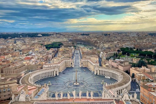 St. Peter’s Basilica Tour with Dome Climb and Papal Crypts